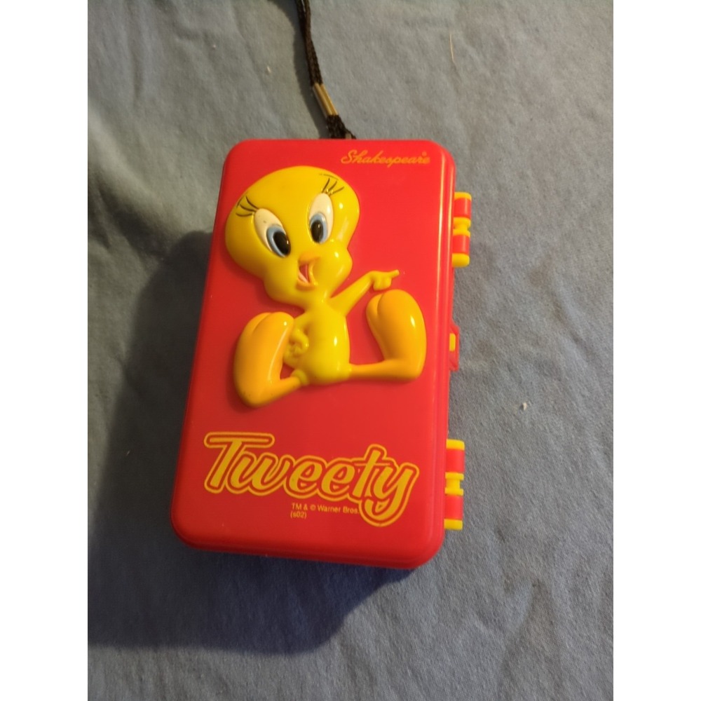 2001 Looney Tunes Tweety Bird Shakespeare Kids Tackle Box 5.5" x 3.25" x‎ 1.75"